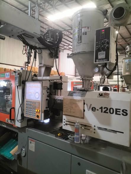 Injection Molding Machine