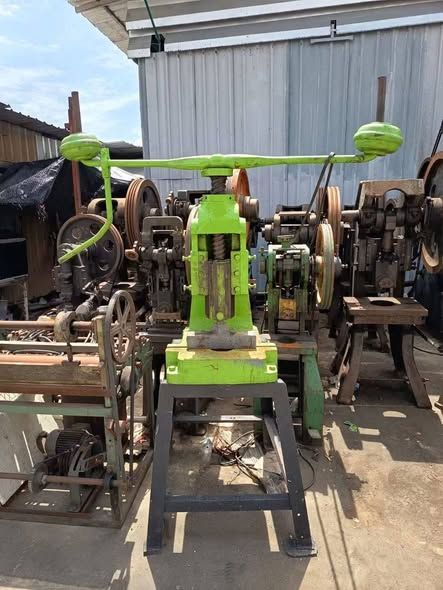 Cow Horn Pump