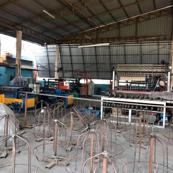 Wire Mesh Making Machine
