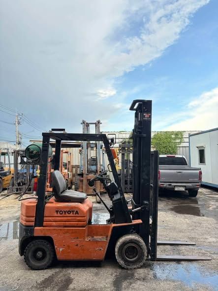 Forklift, 1.5-ton Toyota · รุ่น 5