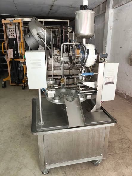Automatic Cup Filling and Sealing Machine