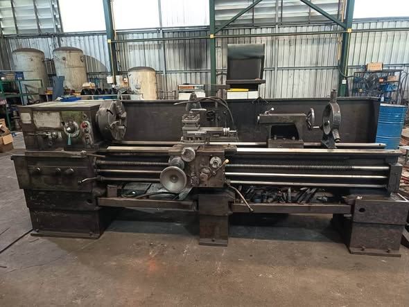 Manual Lathe