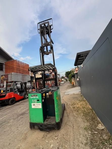 Electric Forklift Toyota