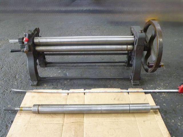 Manual Three-Roll Rolling Machine