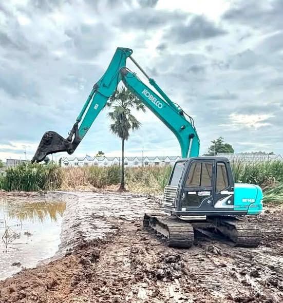 Excavator Kobelco · SK120 Super