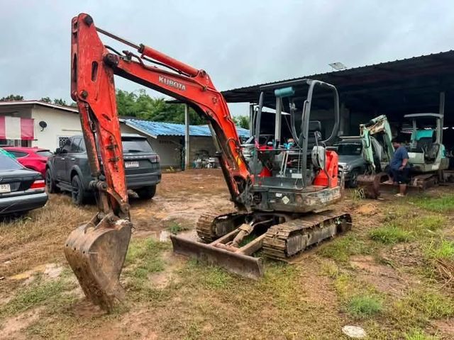 รถขุด Kubota