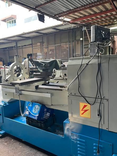 Manual Lathe Chin-Hung