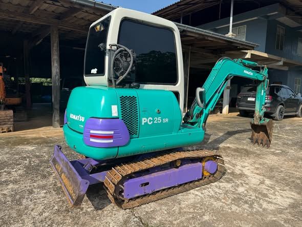 Excavator Komatsu · PC15-7E
