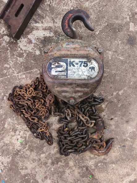 Chain Hoist Elephant · K-75