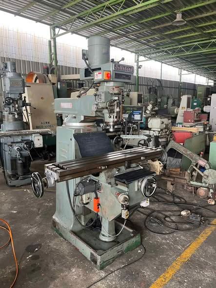 Milling Machine Johnford · M4