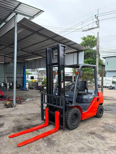 Forklift Toyota · รุ่น 8