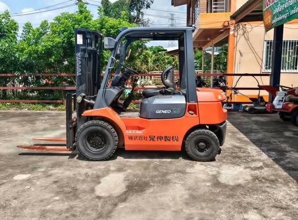 Forklift Toyota · 7FGL25