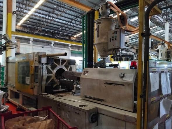Injection Molding Machine