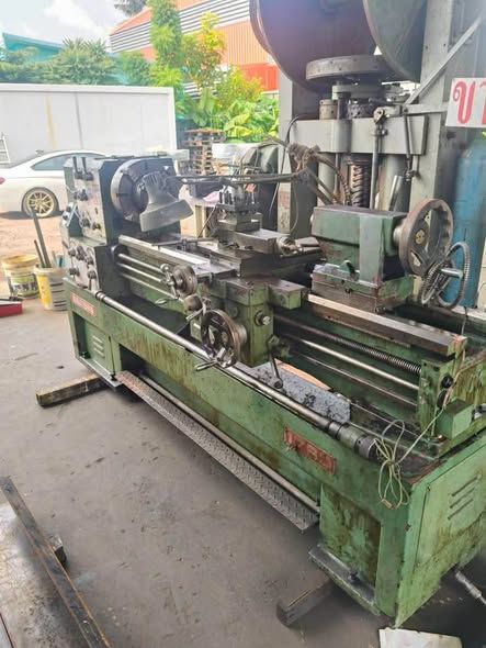 Manual Lathe