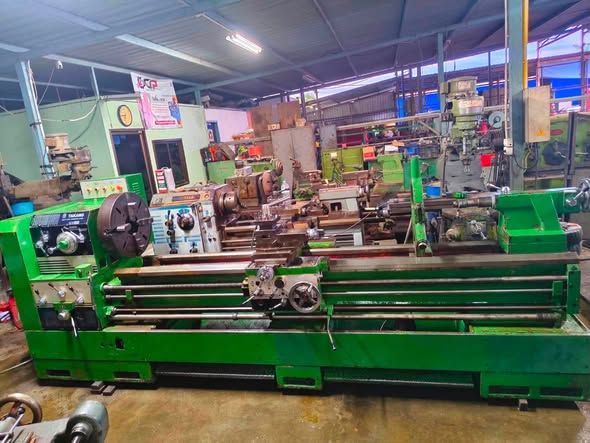Manual Lathe Takang