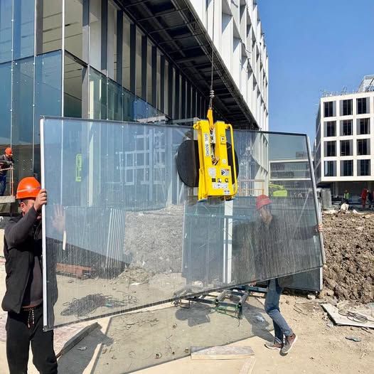 Crane, Vacuum Suction