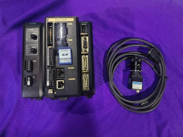 Machine Vision System Keyence · CV-X100A + CV-035C
