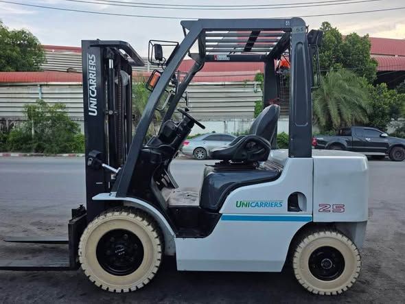 Forklift UniCarriers · Y1F2