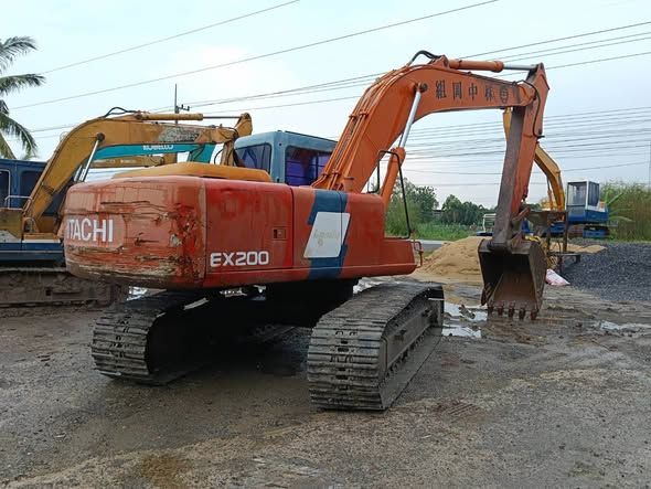Excavator Hitachi · EX200-3