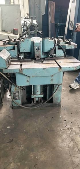 Shearing Machine (Corner Notching) AMADA · CSW-220