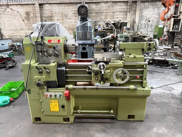 Manual Lathe YAM