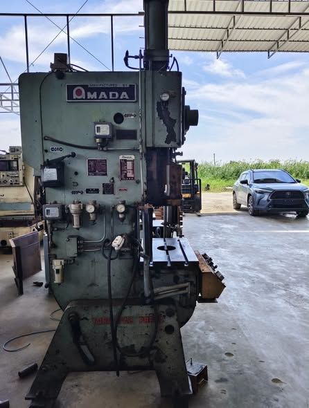 Mechanical Press AMADA · TP35