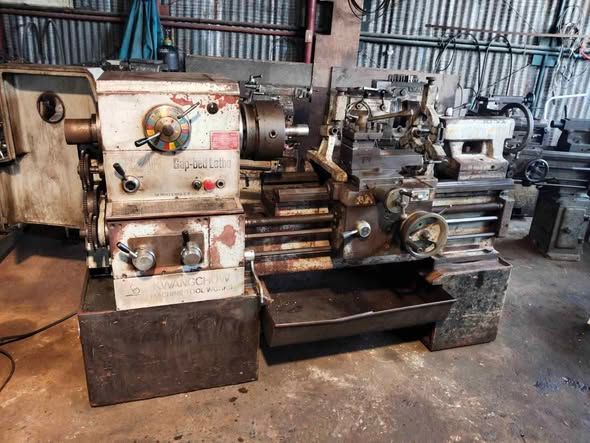 Manual Lathe