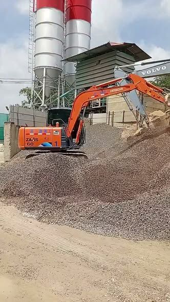 Excavator Hitachi · ZX60-5