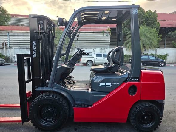 Forklift Toyota · 8FD25V30 AT