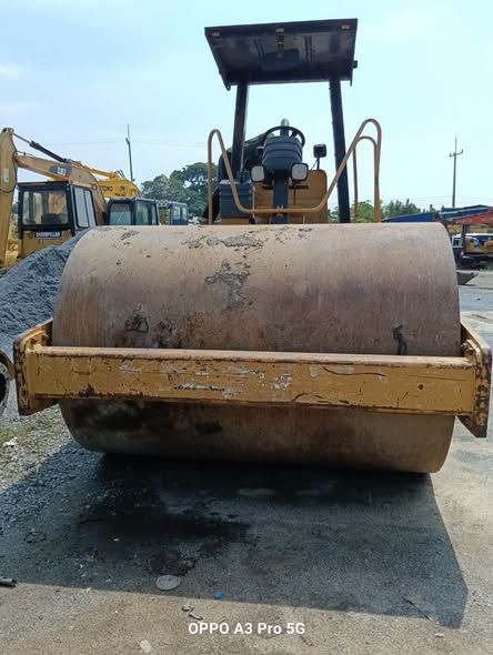 Road Roller Caterpillar · 533