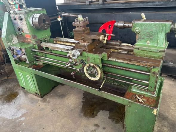 Manual Lathe Daching
