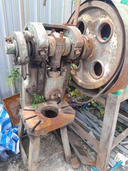 Mechanical Press, Cast Iron No. 3