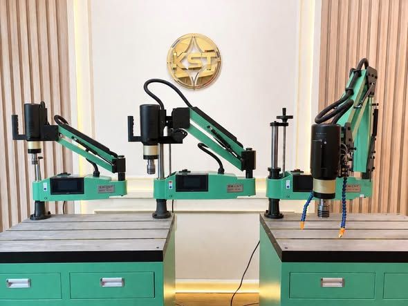 Tapping Machine EM-CNT · M6-M30