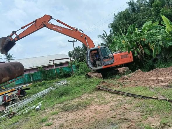 Excavator Hitachi · ZX200-1