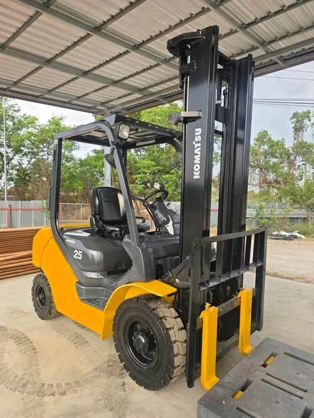 Forklift Komatsu · FD25T-17
