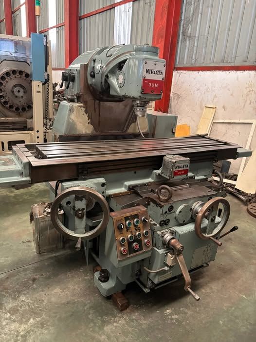 Milling Machine Niigata · 3UM