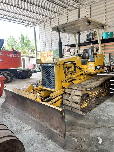 Bulldozer Komatsu · D20P-6