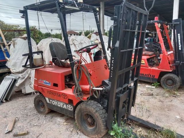 Forklift