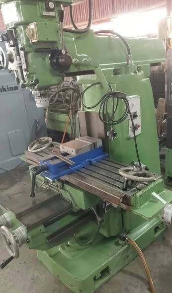Vertical Milling Machine