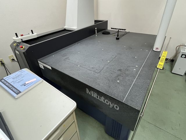 CMM Mitutoyo · CRYSTA Apex S 9108