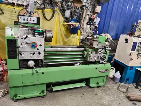 Manual Lathe Takang