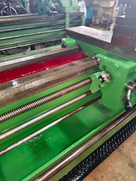 Manual Lathe