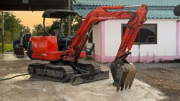 Excavator Kubota · K035