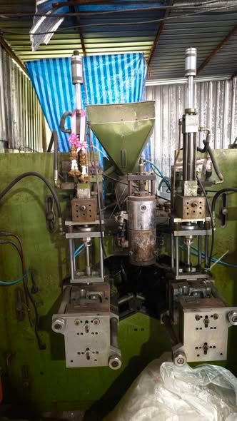 เครื่องฉีดพลาสติก SMC 1500cc