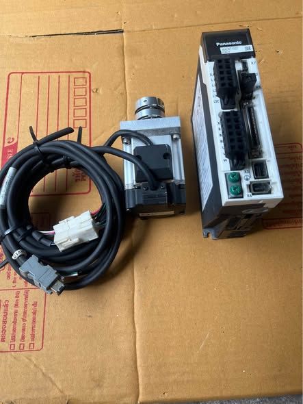 Servo Motor Panasonic · MADKT1507; MADLN05SG021