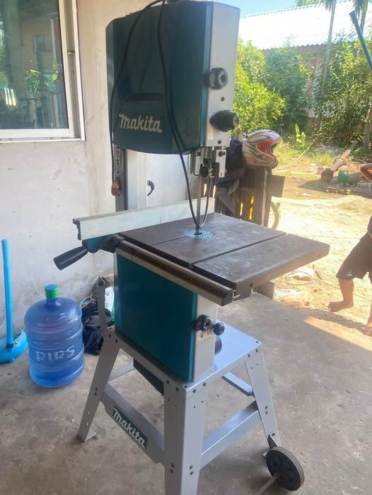 Bandsaw