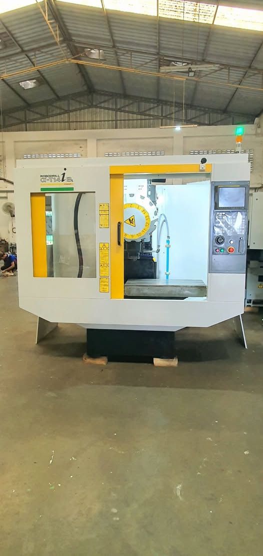 Vertical Machining Center Fanuc · Alpha-T14iBL
