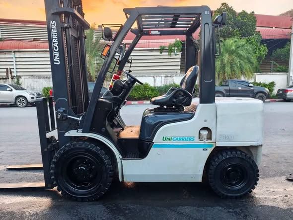 Forklift UniCarriers · YG1F2A30U