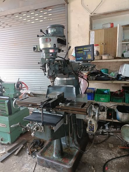 Manual Lathe and Milling Machine Runmaster