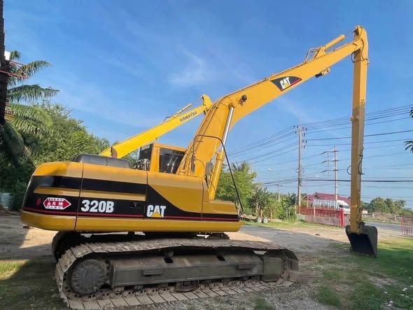 Excavator Caterpillar · 320BLC